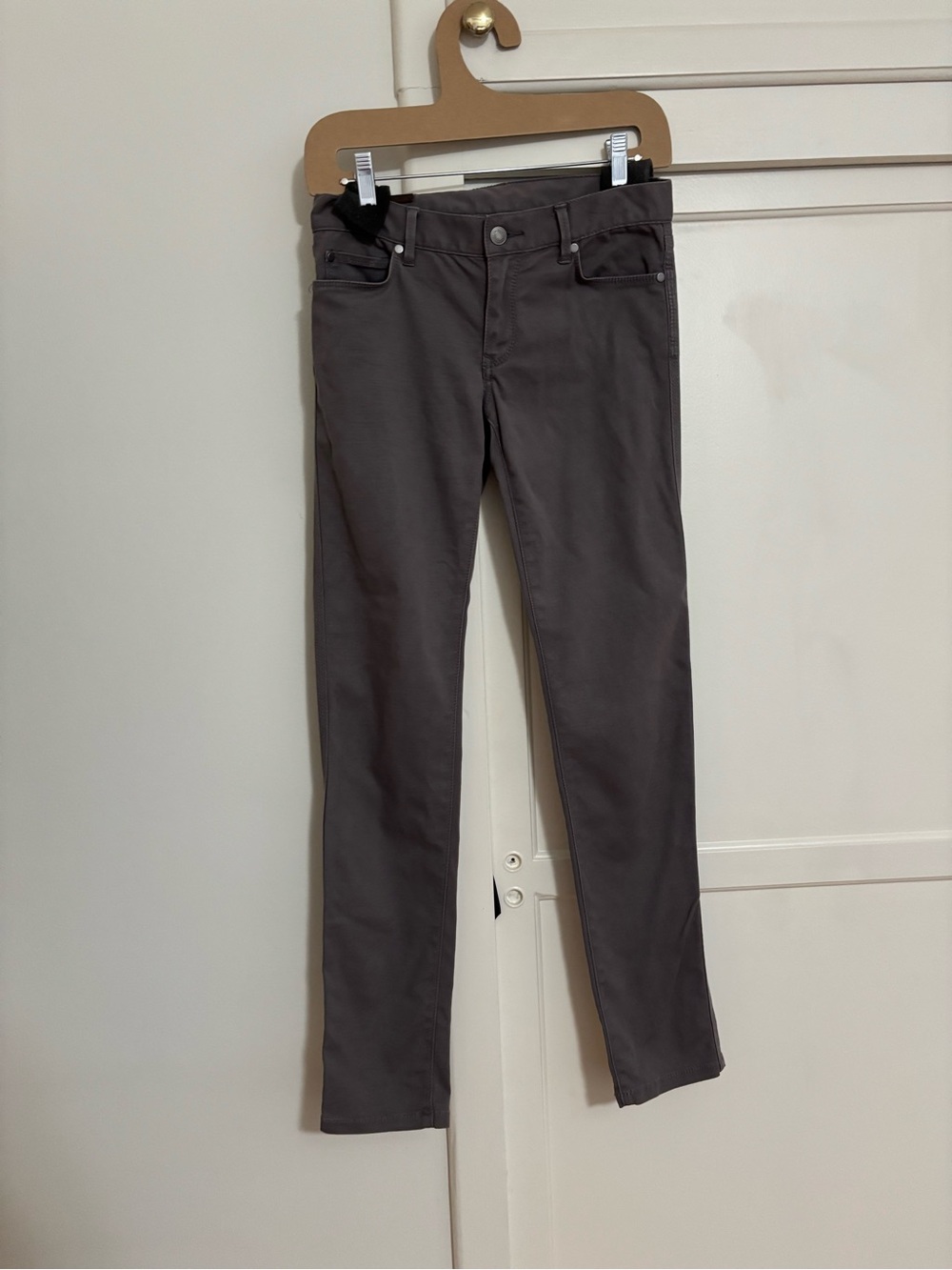Club Monaco Cropped Ankle Pants in Gray size 6